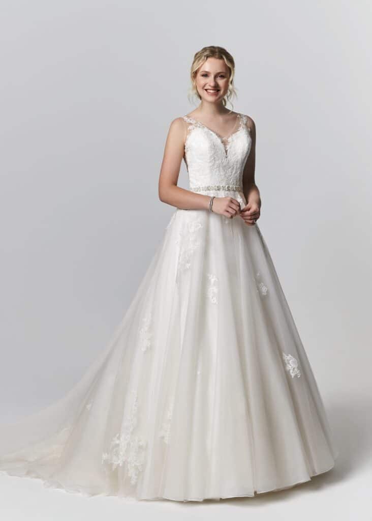 Polly - thebridaldressingrooms.co.uk