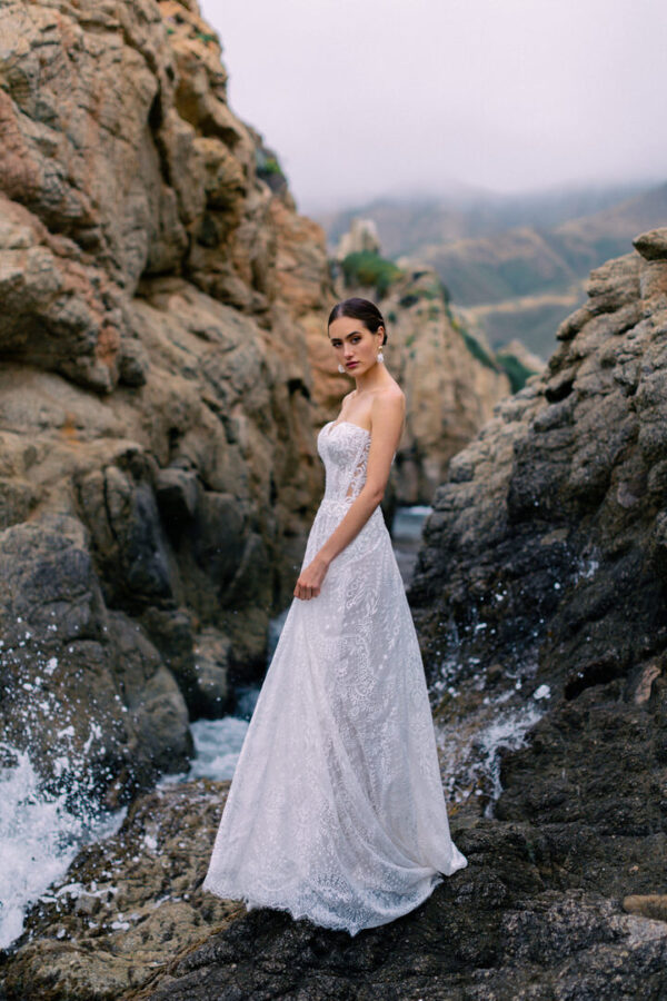Becca - Image 6